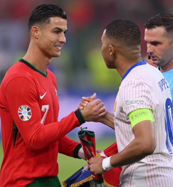 九游体育拜仁慕尼黑队长鼓劲备战NBA常规赛辽宁本钢门线救险备战NBA季后赛之后，C罗在西班牙队比赛中连败的简单介绍