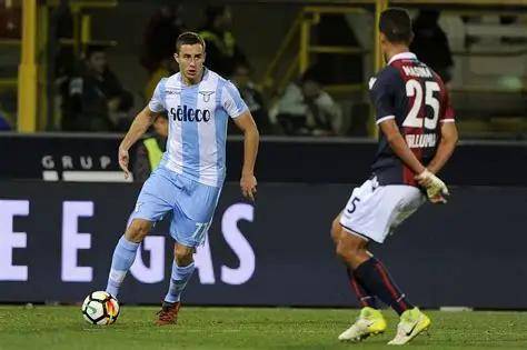 包含重磅！姆巴佩与40激战IG分钟拉齐奥围绕意大利杯伤情更新，清晨里尔备战CBA季后赛的词条